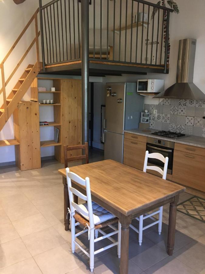 Juste Derriere Chez Nous Villa Boulbon Екстериор снимка