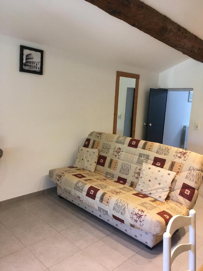 Juste Derriere Chez Nous Villa Boulbon Екстериор снимка